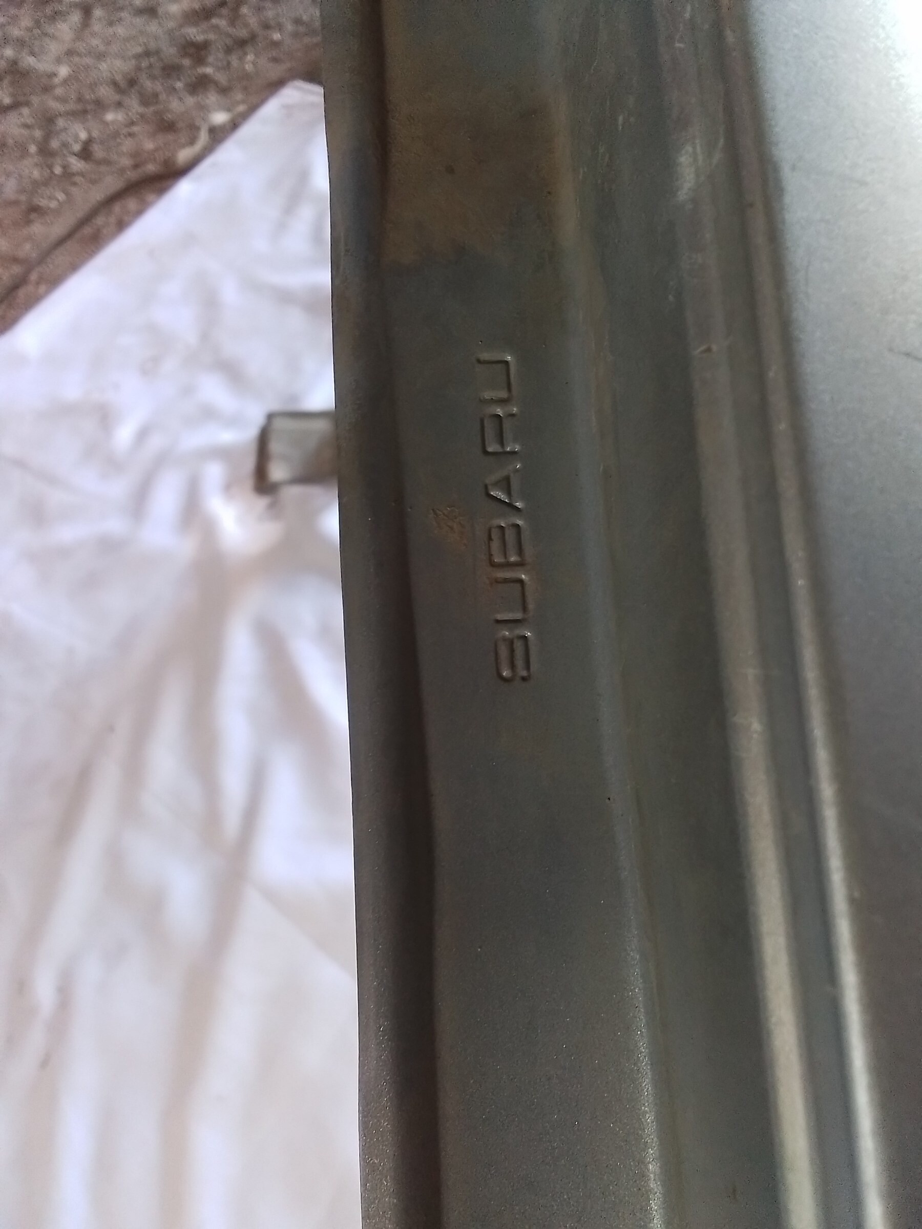TAPA BARRO DELANTERO IZQUIERDO Subaru Impreza 2006