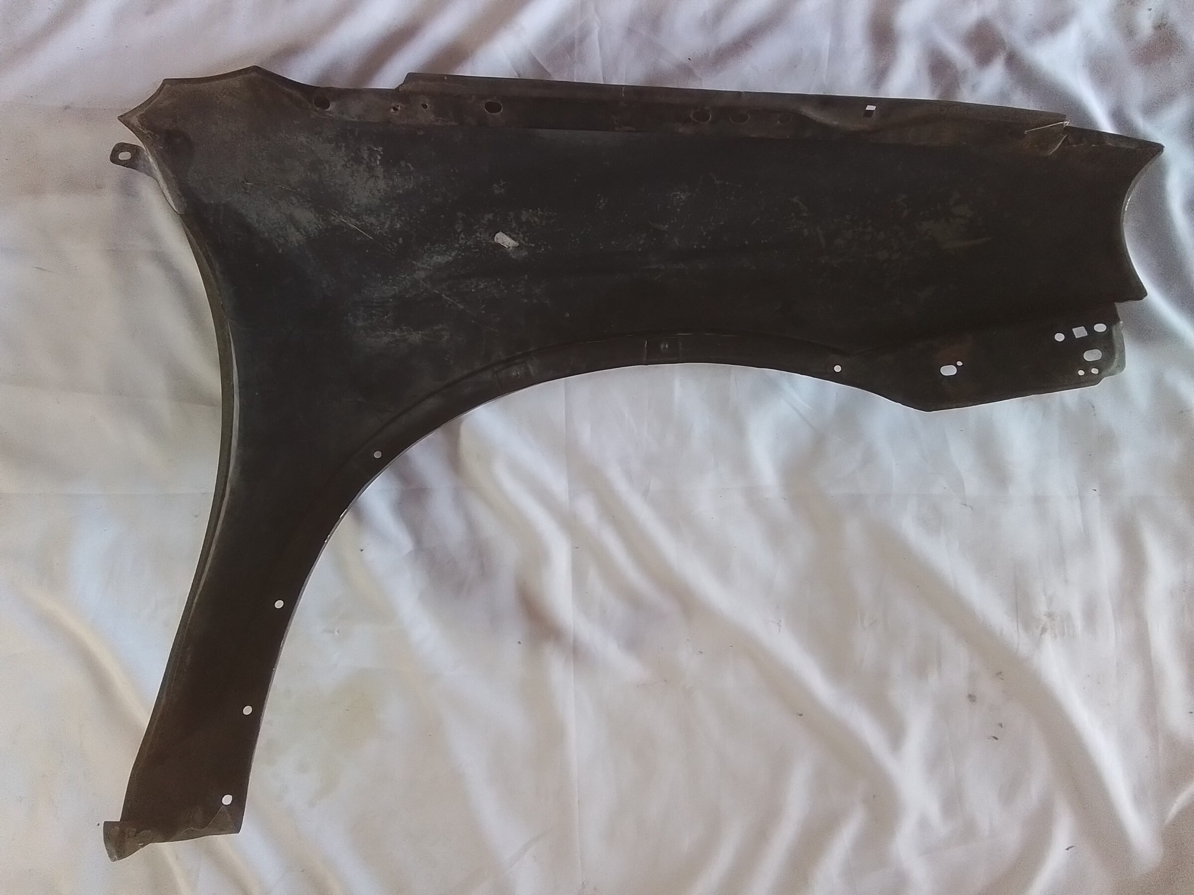 TAPA BARROS DELANTERO IZQUIERDO Chevrolet Corsa 2001