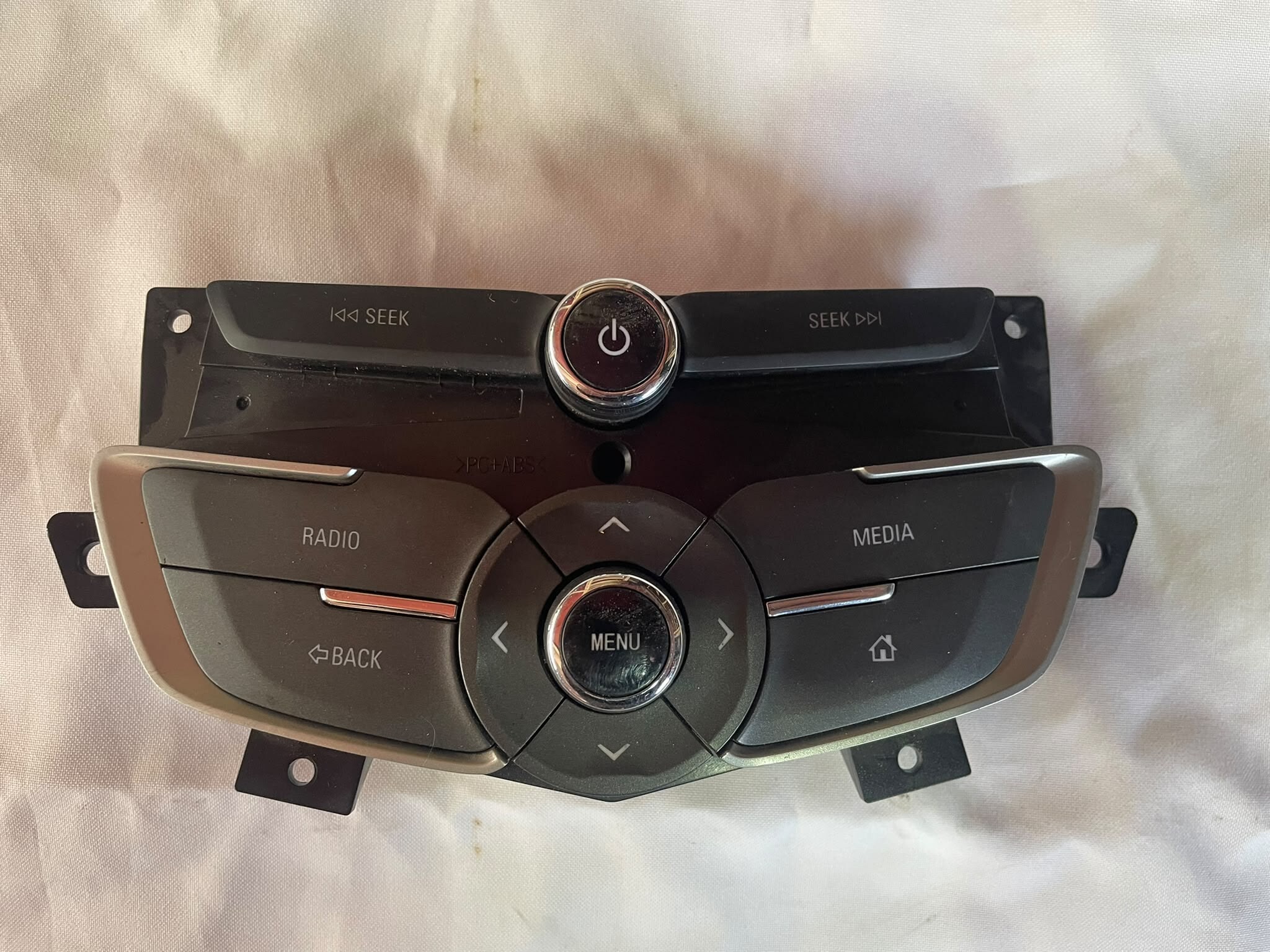 PANEL DE RADIO Chevrolet Sail 2021