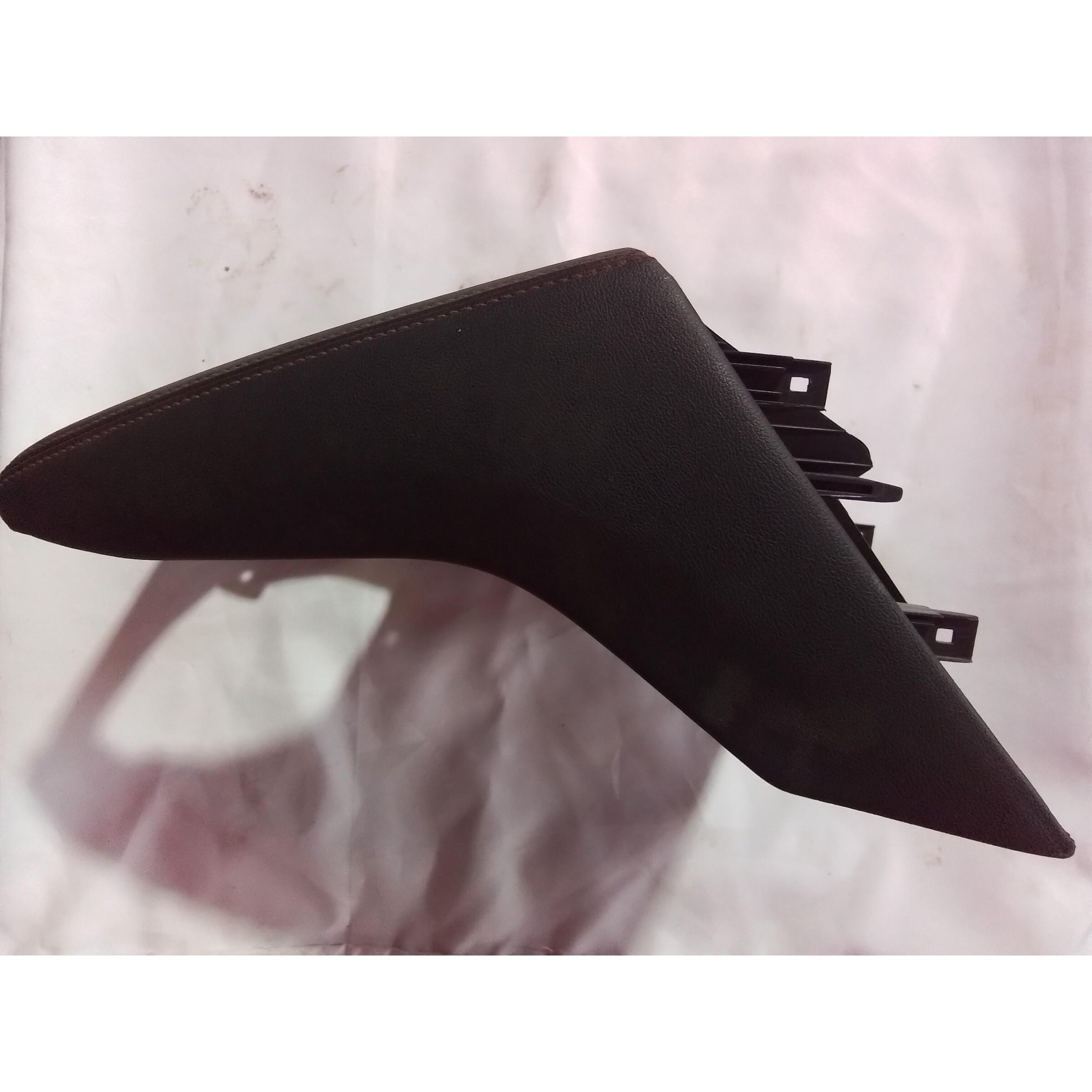 MOLDURA CUBRE PALANCA DE CAMBIOS BRILLIANCE V3 15 2019