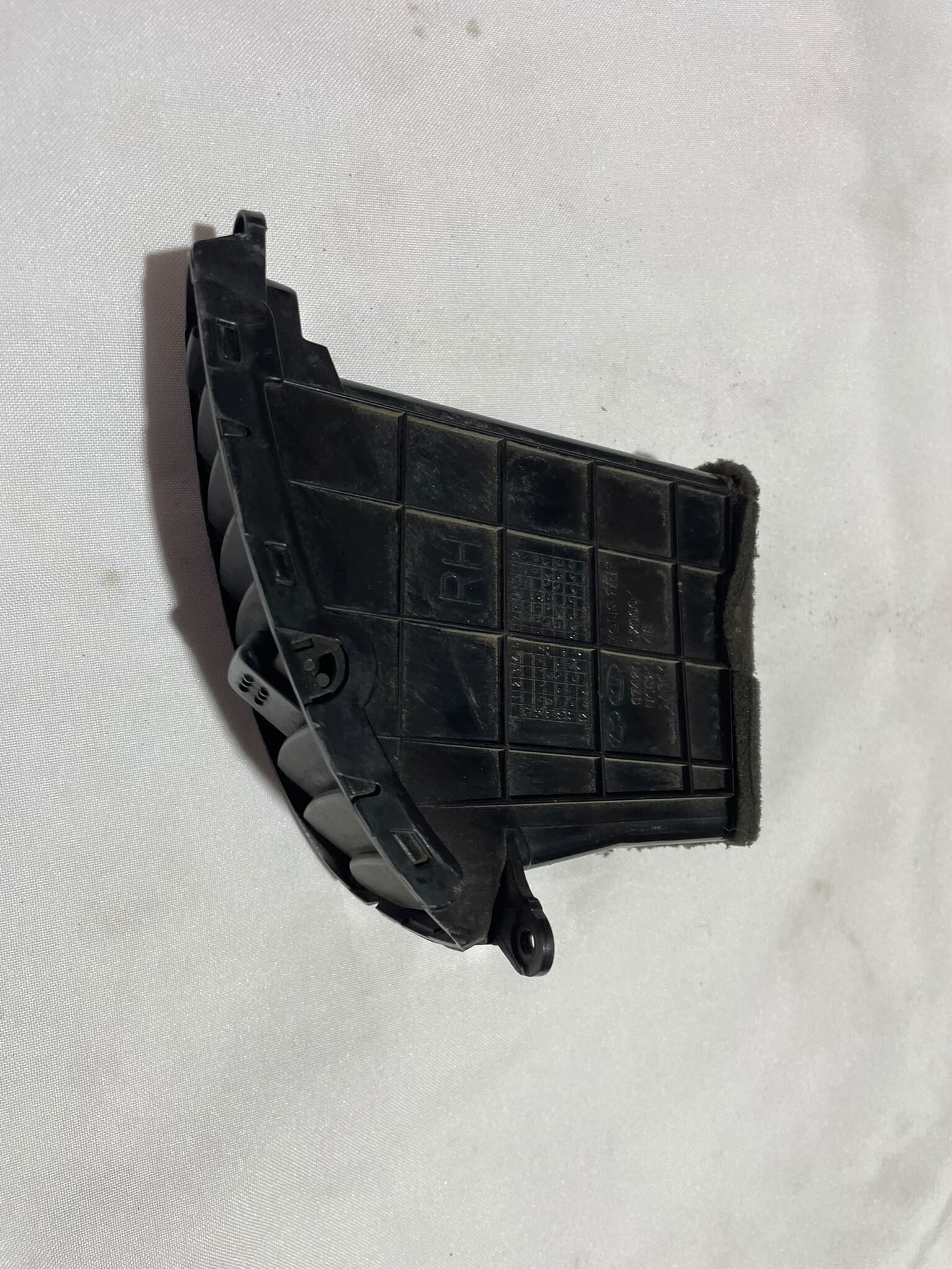DIFUSOR CENTRAL DERECHO Hyundai I10 2013