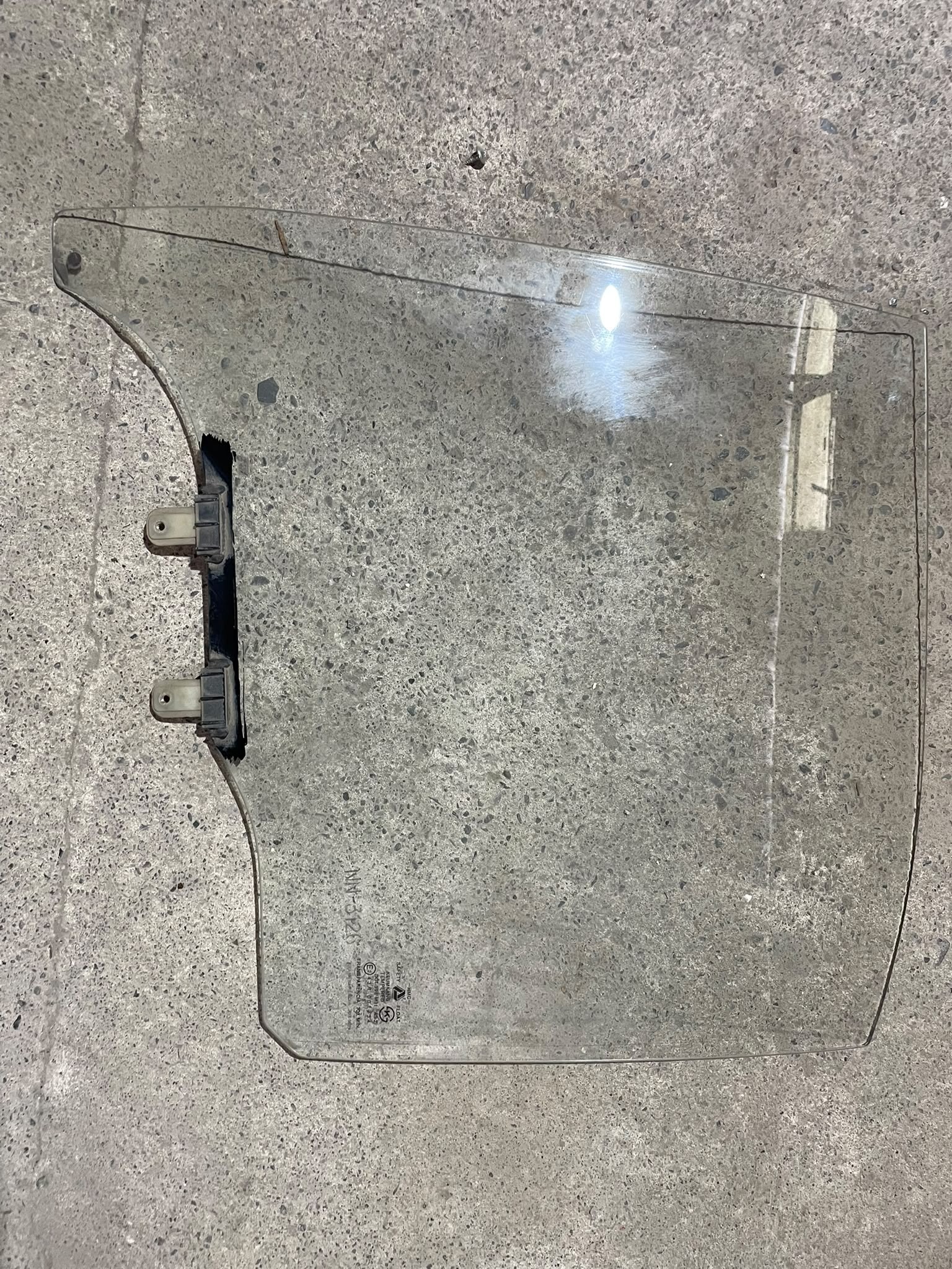 VIDRIO TRASERO IZQUIERDO (MARCADO) Hyundai Accent 1997