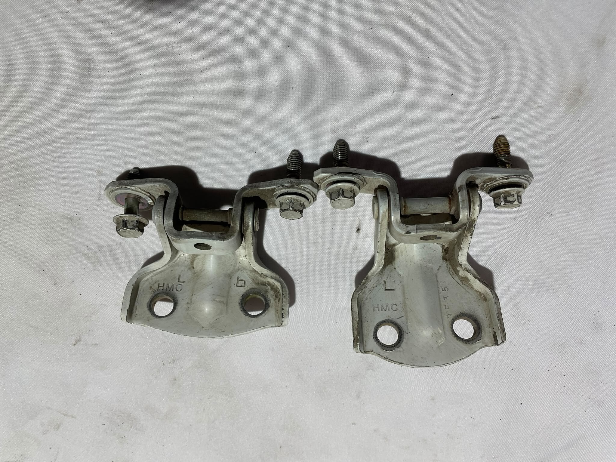 BISAGRAS TRASERAS IZQUIERDAS Hyundai Accent 1997