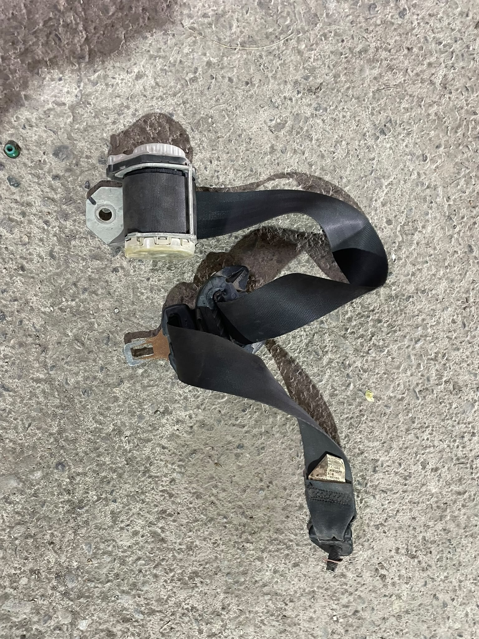 CINTURON TRASERO IZQUIERDO Hyundai I10 2013