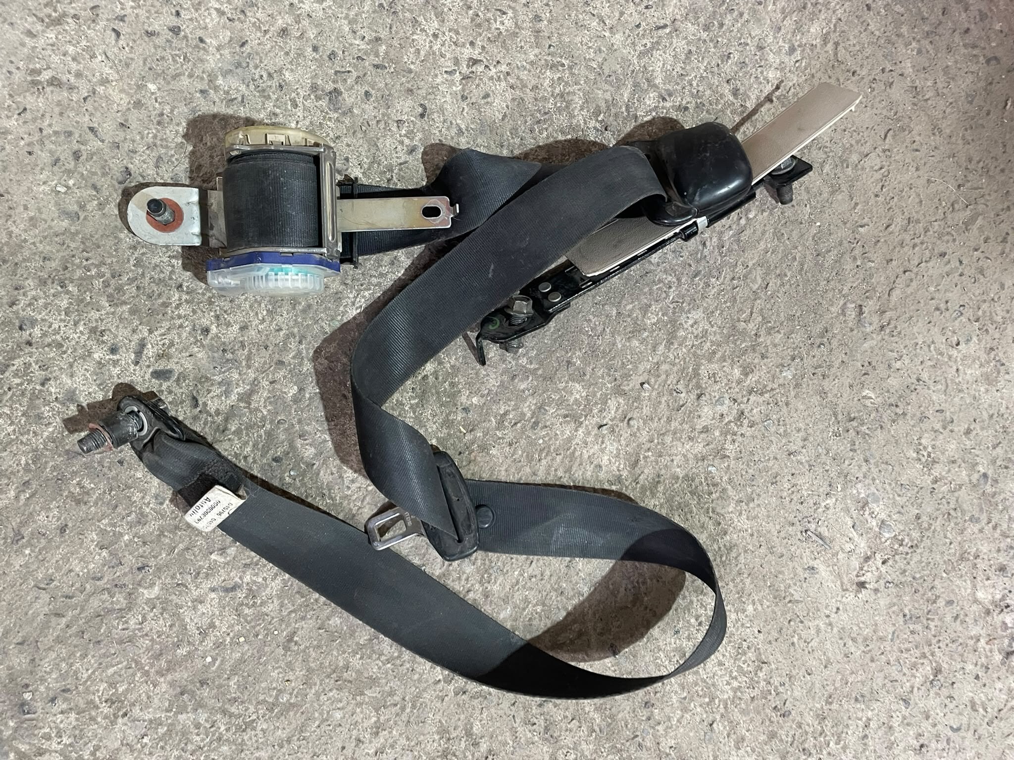 CINTURON DELANTERO DERECHO Hyundai I10 2013