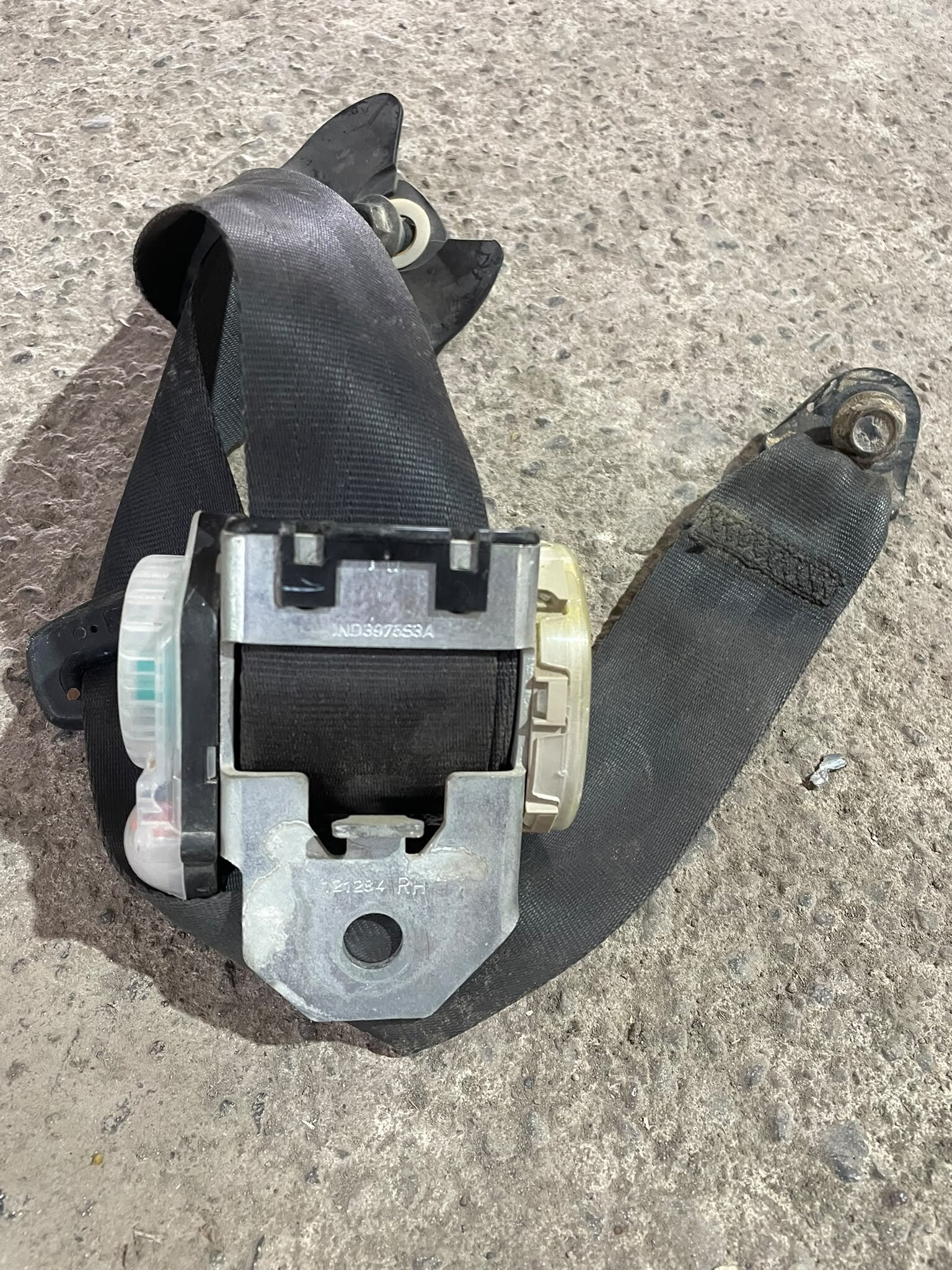 CINTURON TRASERO DERECHO Hyundai I10 2013