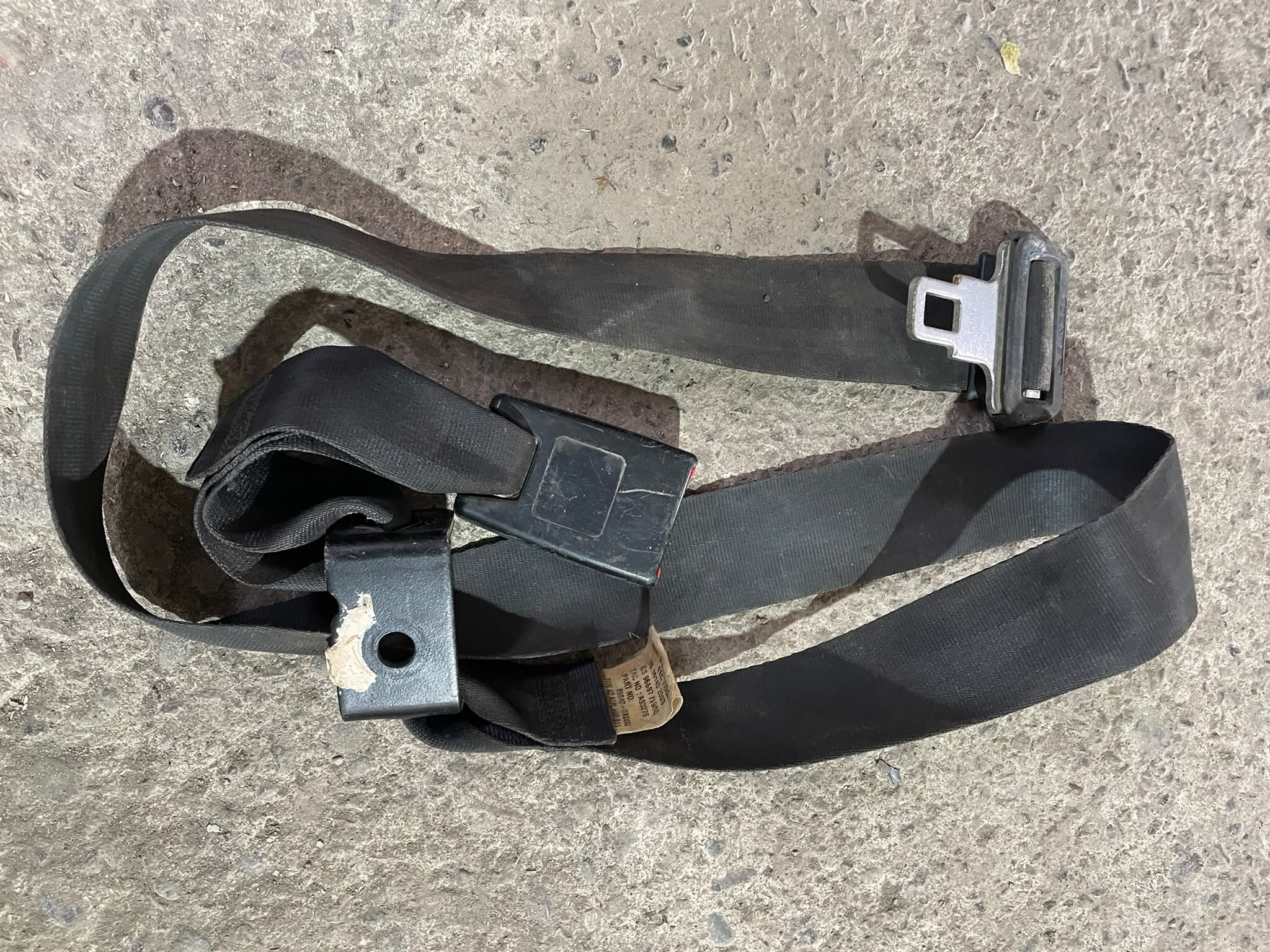 CINTURON TRASERO CENTRAL Hyundai I10 2013