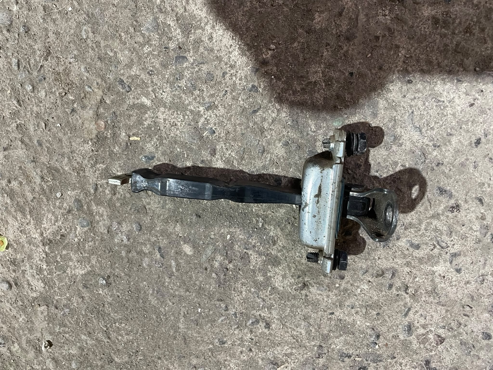TIRANTE REGULADOR PUERTA TRASERA IZQUIERDA Hyundai I10 2013
