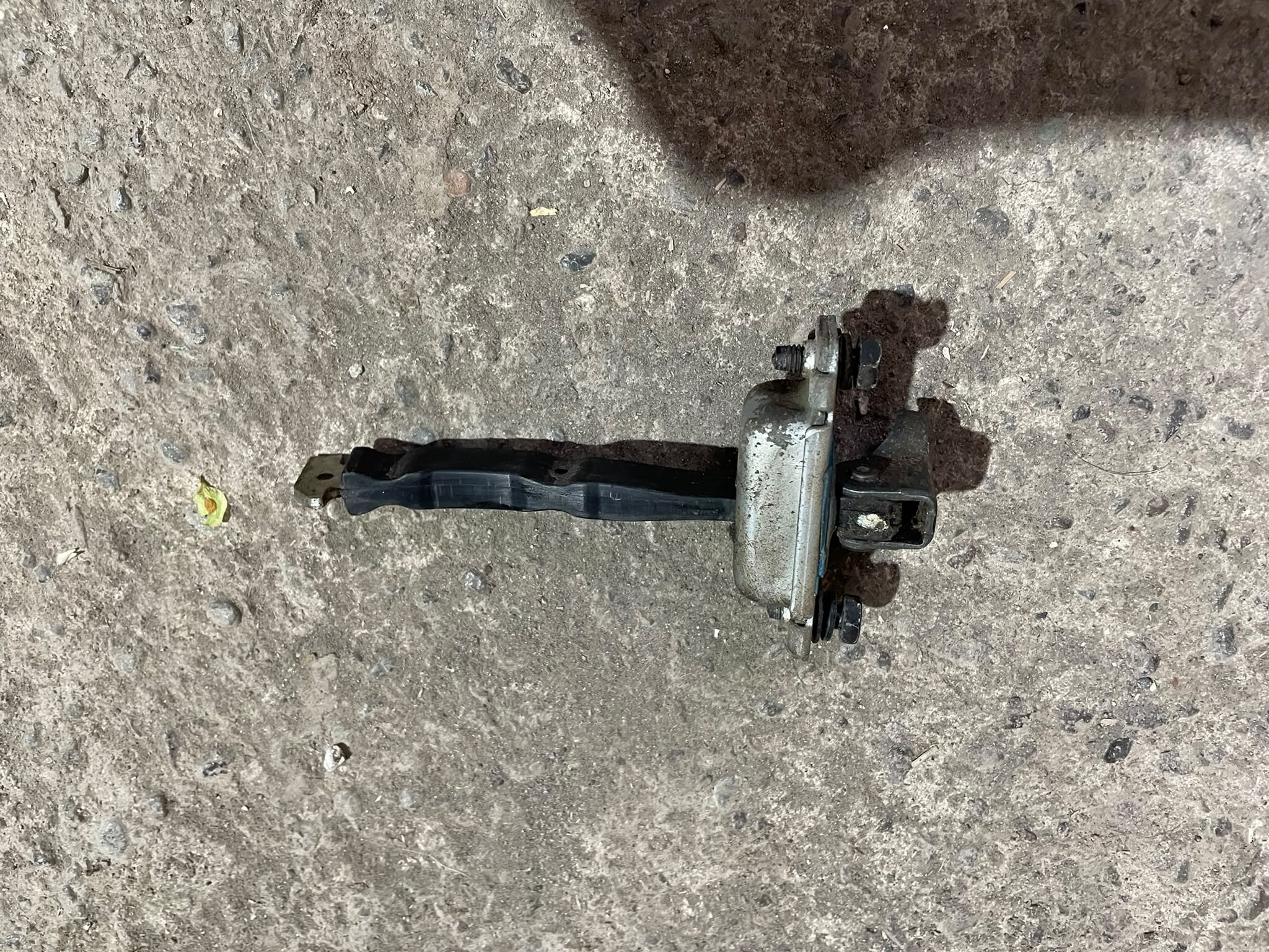 TIRANTE REGULADOR PUERTA TRASERA IZQUIERDA Hyundai I10 2013