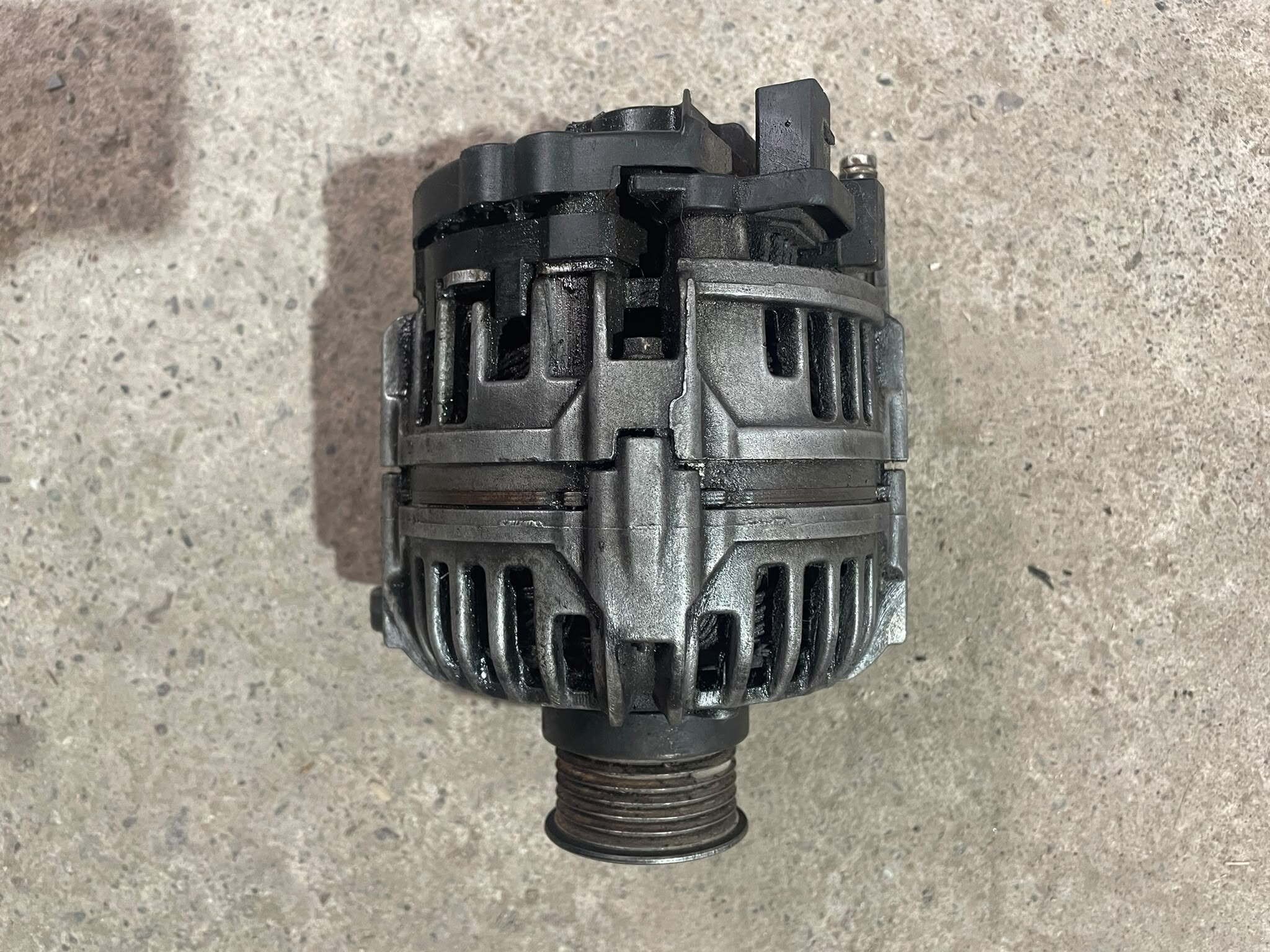 ALTERNADOR Volkswagen gol 2001