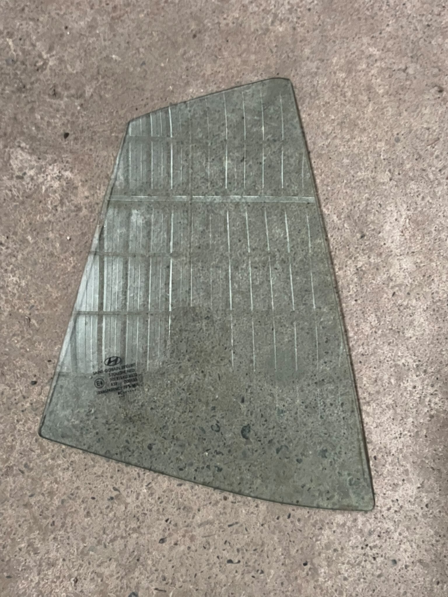VIDRIO TIPO ALETA TRASERO DERECHO Hyundai I10 2013