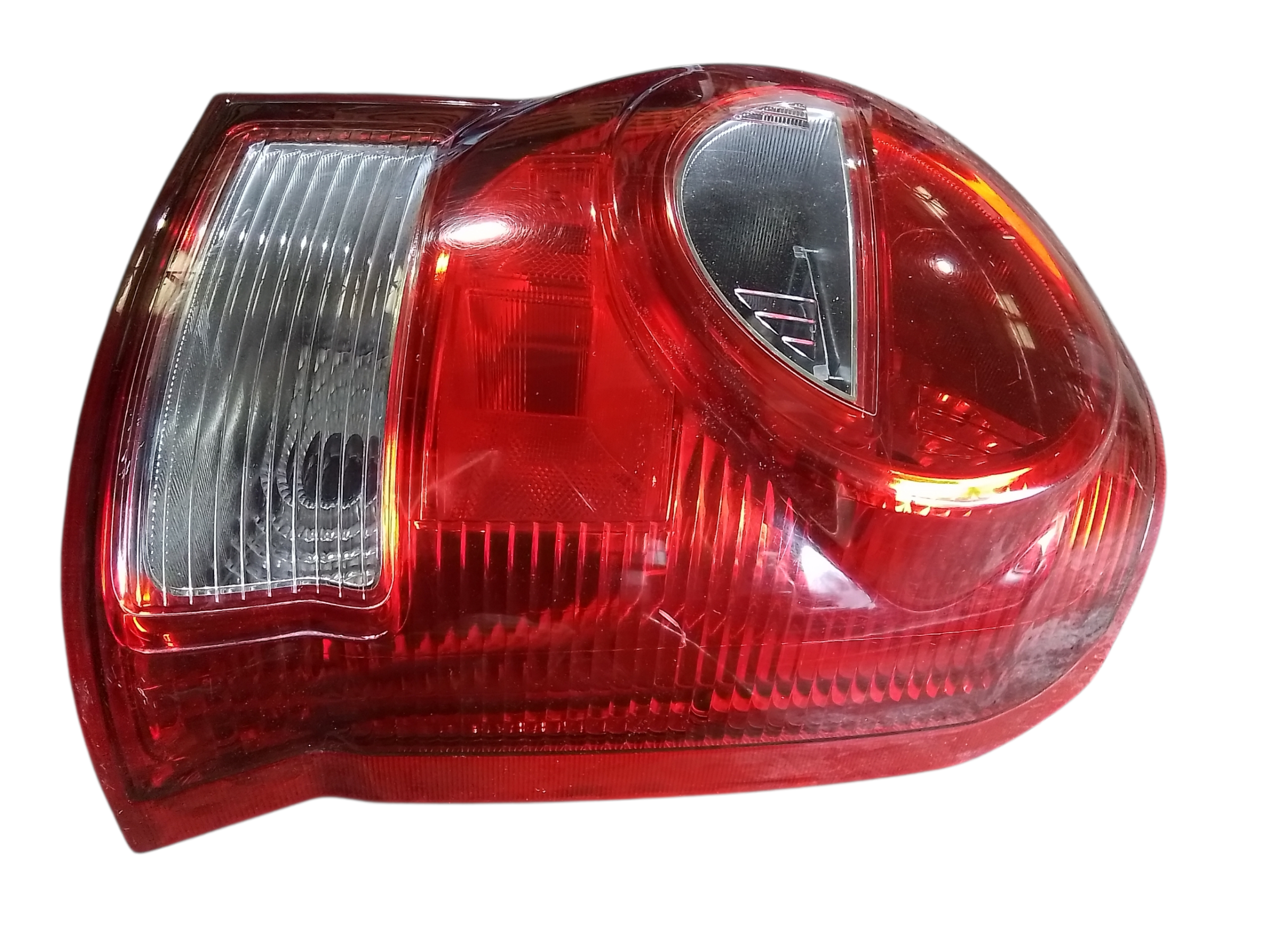 FOCO TRASERO DERECHO Suzuki Alto 2012