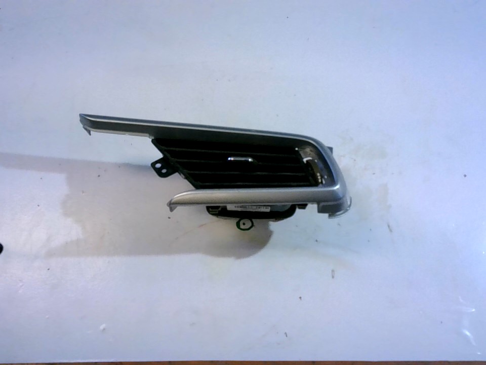 PANEL INTERIOR DE SALIDA DE AIRE Chevrolet Groove 2021