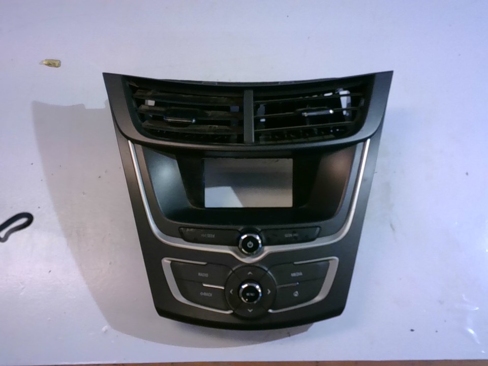CONSOLA FRONTAL CONTROL RADIO Chevrolet Sail 2021