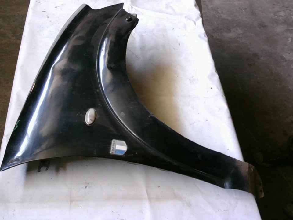 TAPABARRO DELANTERO DERECHO Citroen C3 2004