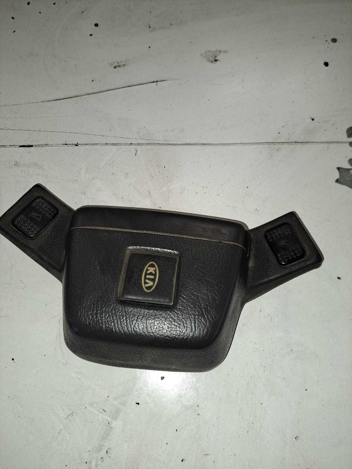 BOTON MAS TAPA DE MANUBRIO Kia Pride 1998