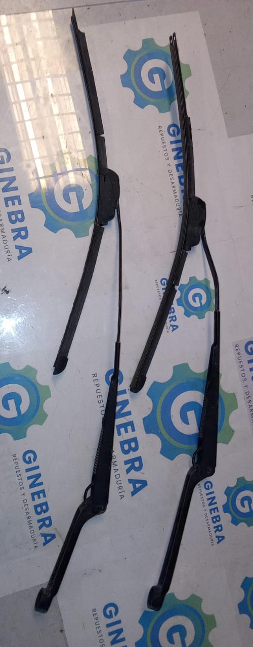 PAR DE LIMPIA PARABRISAS Daewoo Lanos 2003