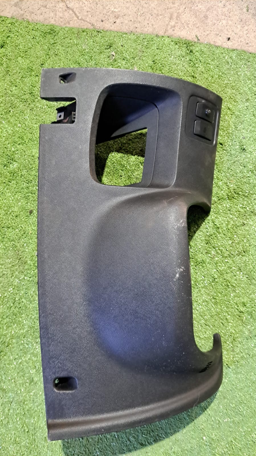 TAPA INFERIOR TABLERO COLUMNA DIRECCION CAJA DE FUSIBLES Kia MORNING EX11 2011