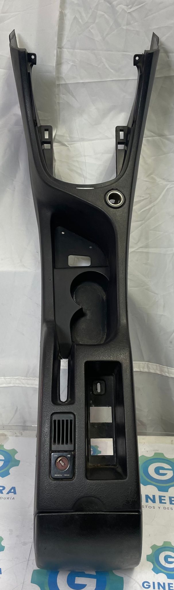 CONSOLA CENTRAL Peugeot 307 2004