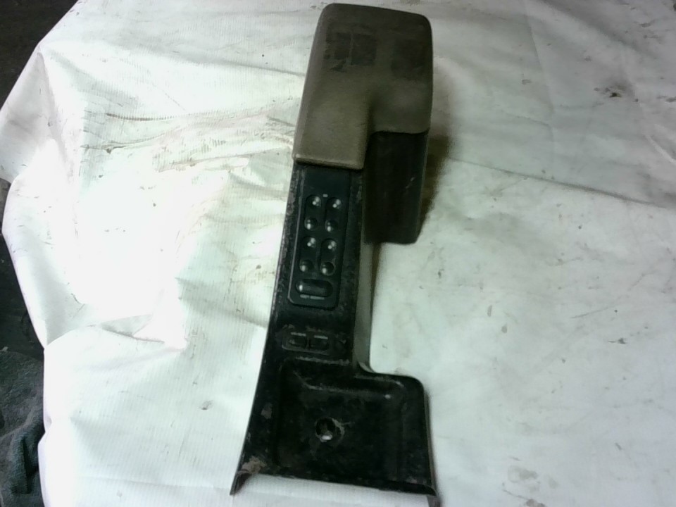 CONSOLA CENTRAL CON BOTONERA ALZA VIDRIO SR Peugeot 505 1986