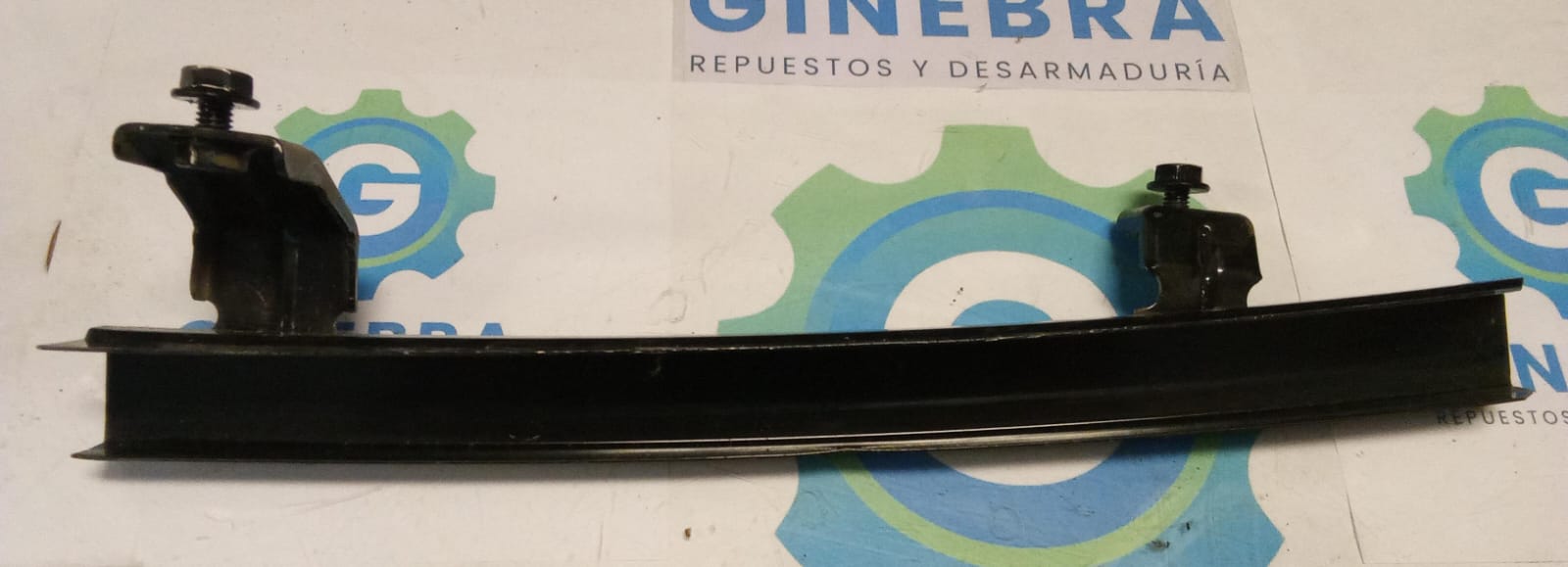 GUIA VIDRIO PUERTA TRASERA V3 BRILLIANCE V3 15 2019