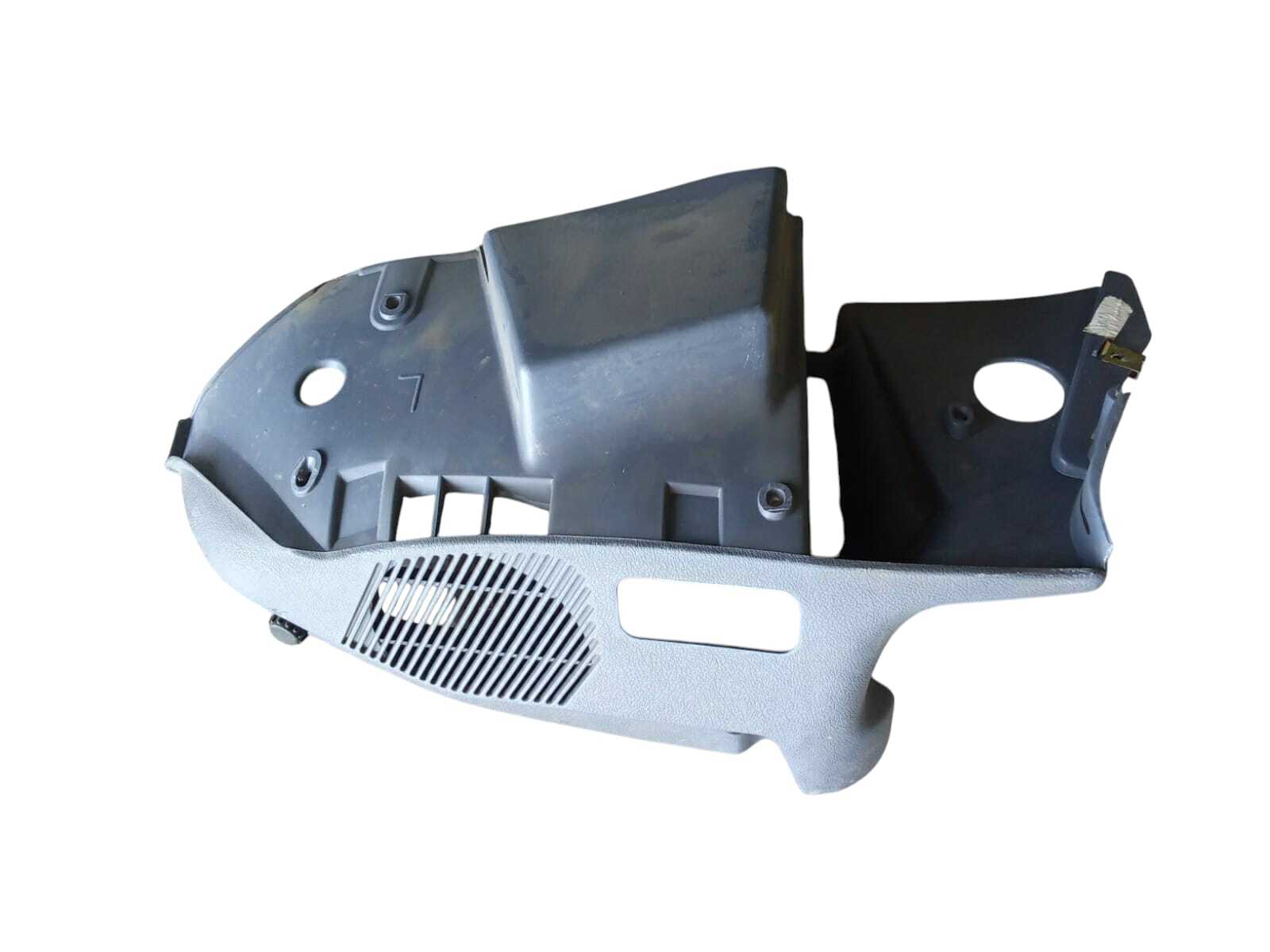 MOLDURA SOPORTE PARLANTES TRASERA IZQUIERDA Ford Fiesta 1998