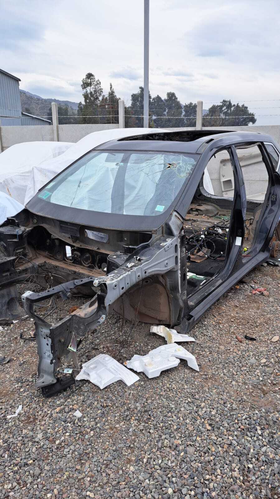 CHASIS CON TREN TRASERO BANDEJAS Y CARDAN Nissan Xtrail 2016