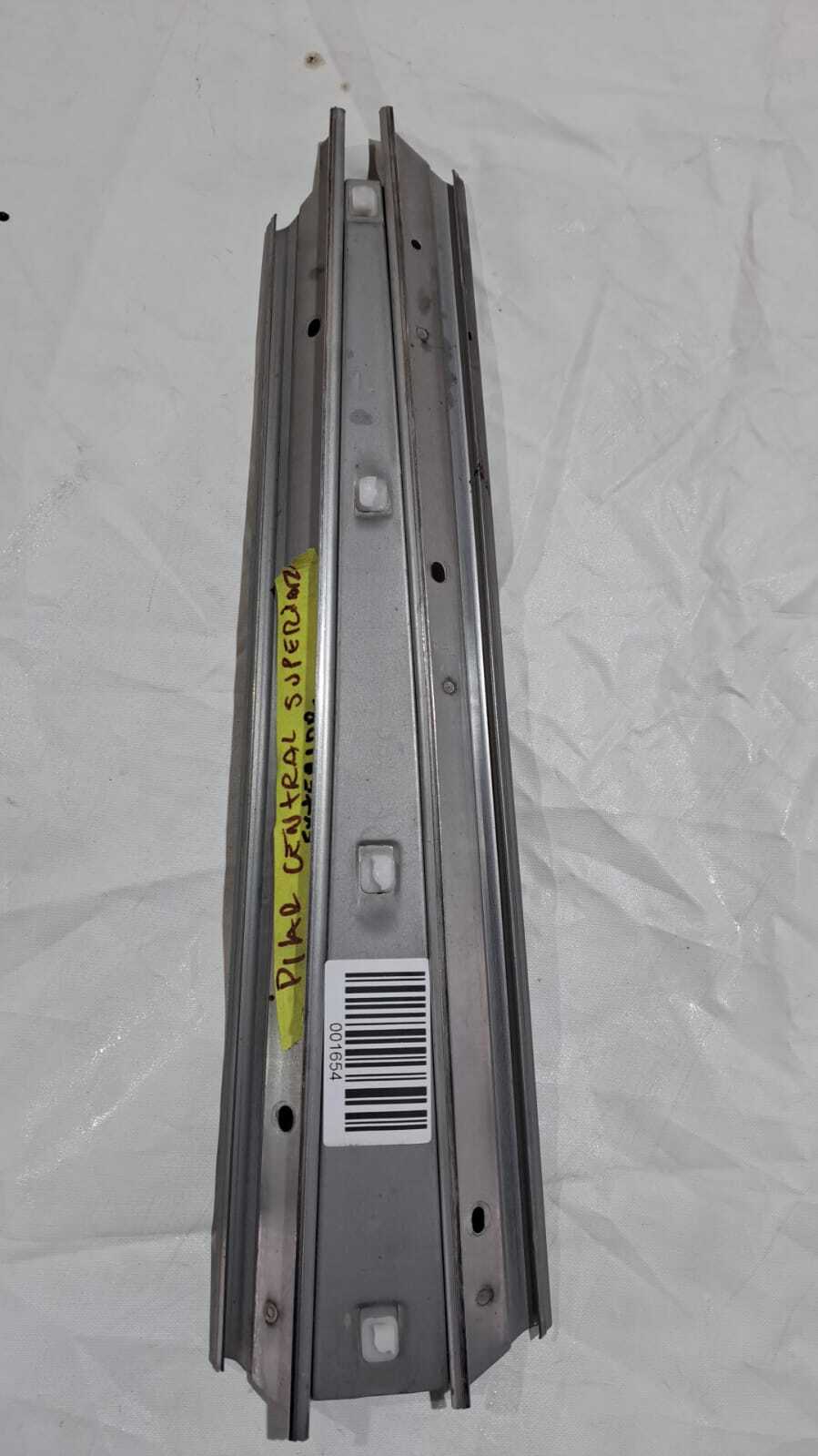 MOLDURA EXTERIOR METALICA SUJECION GOMA DE PUERTA IZQUIERDA Subaru Impreza 2006