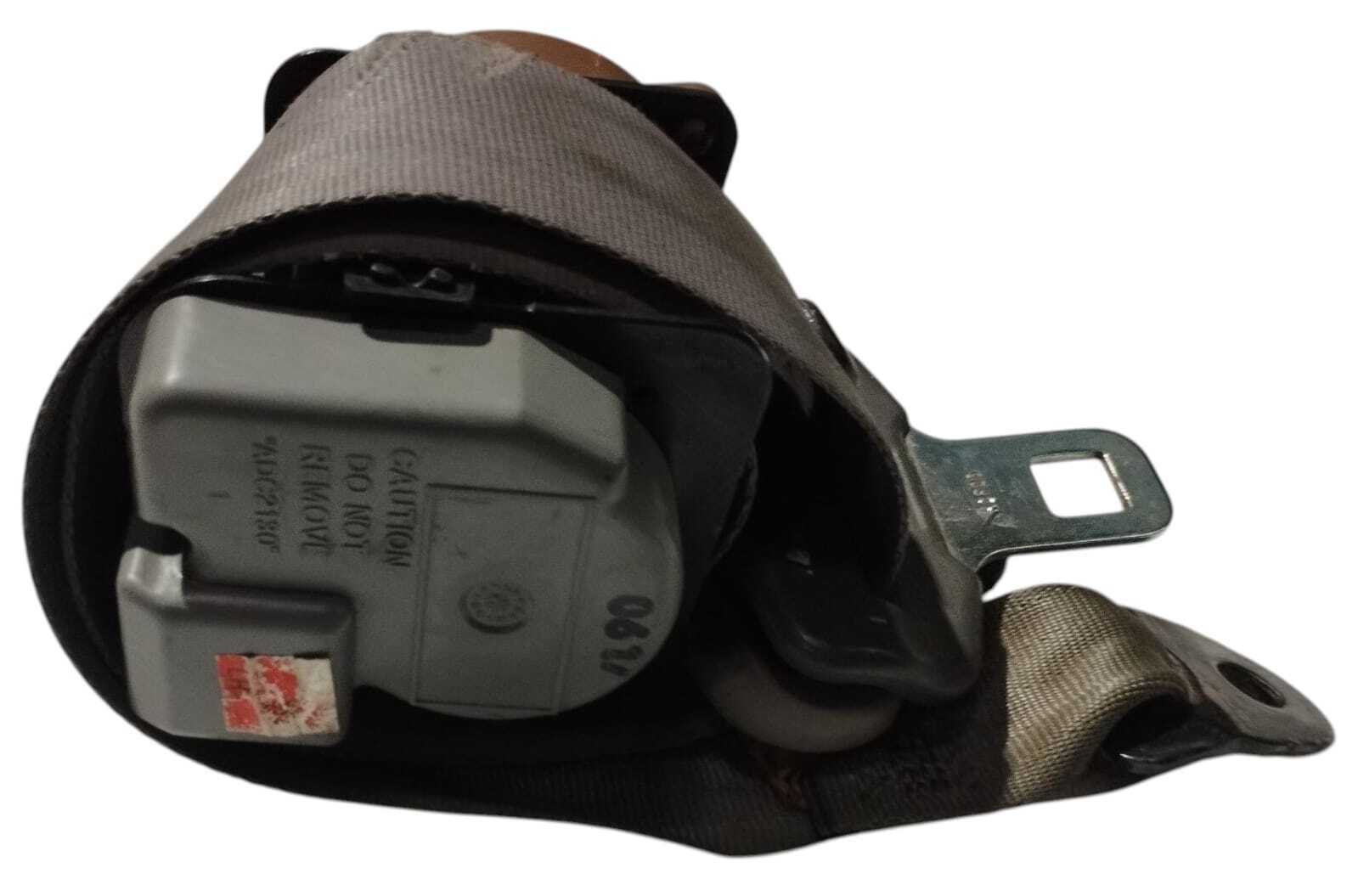 CINTURON TRASERO IZQUIERDO Kia SPECTRA 2004