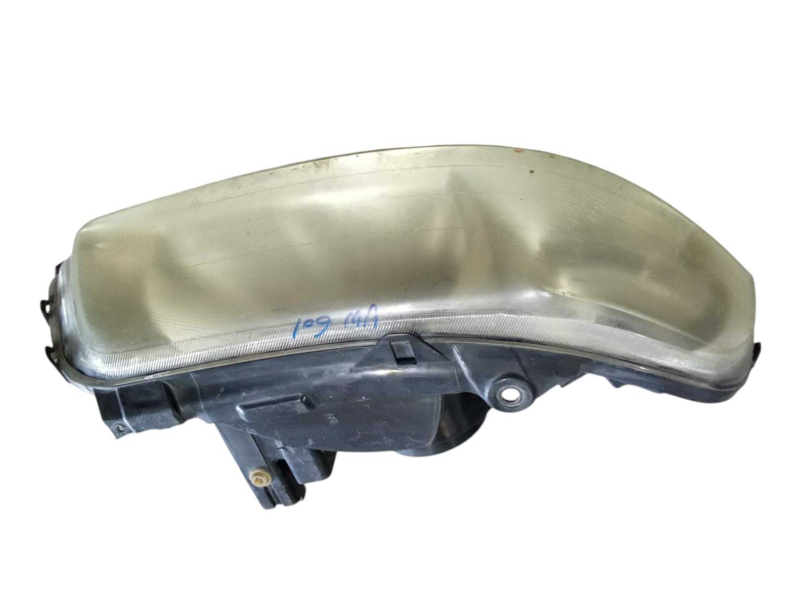 FOCO DELANTERO DERECHO Volkswagen gol 2001
