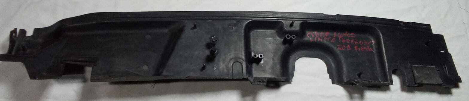 CUBRE MOTOR LIMPIA PARABRISAS Ford Fiesta 1998