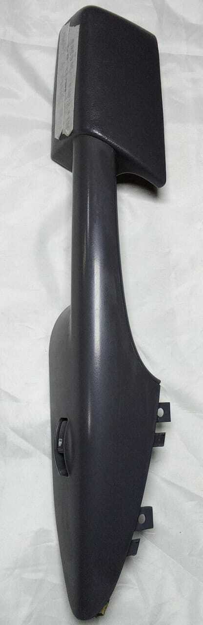 POSA BRAZO + BOTON DE PUERTA DERECHA DELANTERA Hyundai Tucson 2007