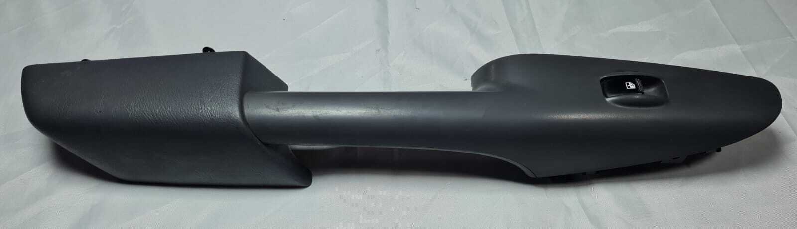 REPOZA BRAZO PUERTA TRASERA IZQUIERDA + SUICHE ALZAVIDRIO Hyundai Tucson 2007