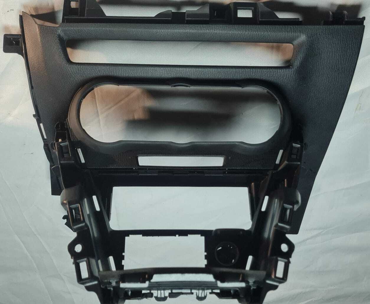 MASCARA INFERIOR TABLERO Mazda MAZDA 2 2016