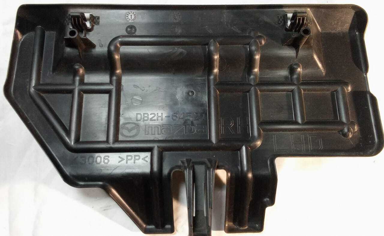 CUBRIERTA INFERIOR GUANTERA Mazda MAZDA 2 2016