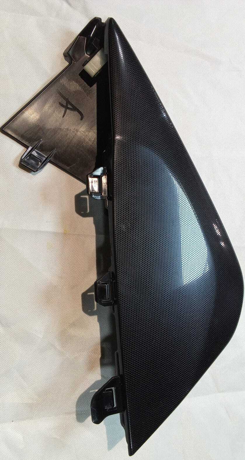 BISEL SUPERIOR CONSOLA CENTRAL DERECHO Mazda MAZDA 2 2016