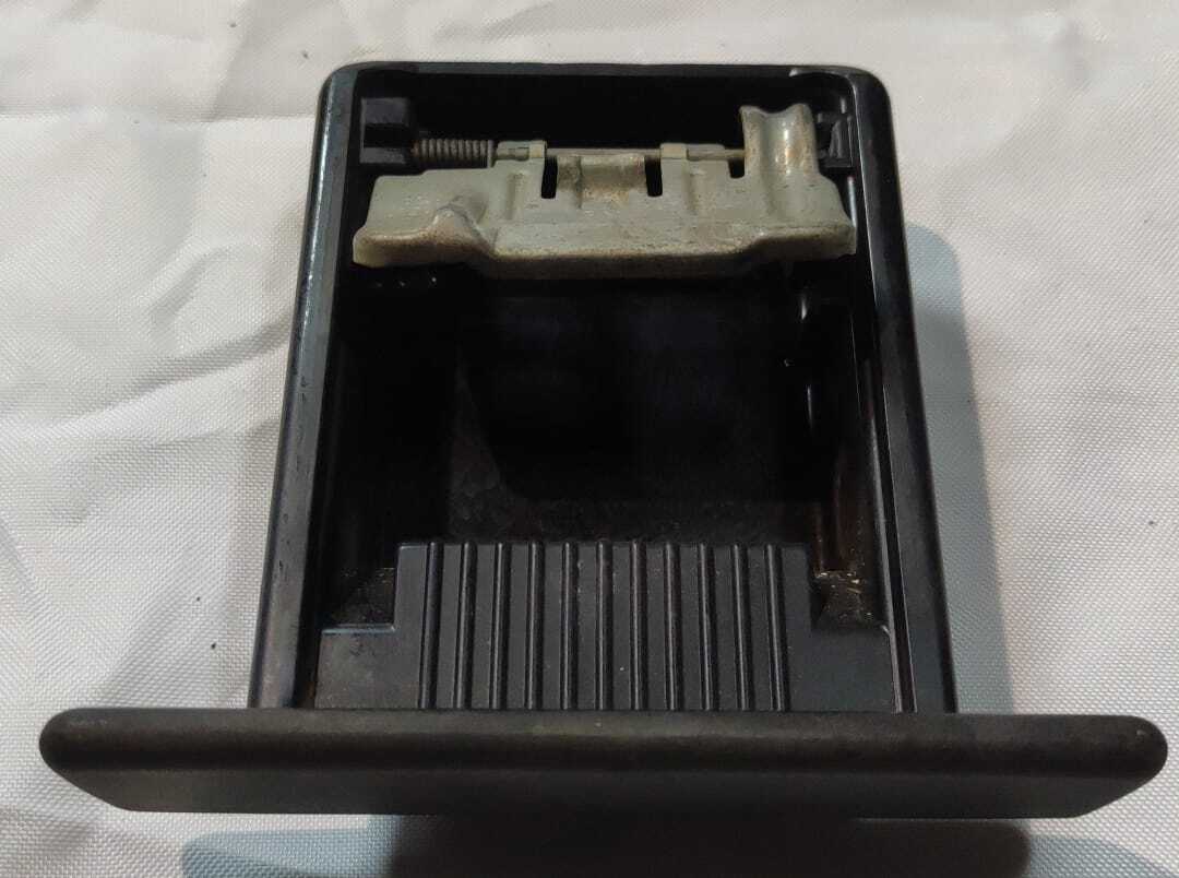 COMPARTIMIENTO CENICERO Mazda ARTIS 1997