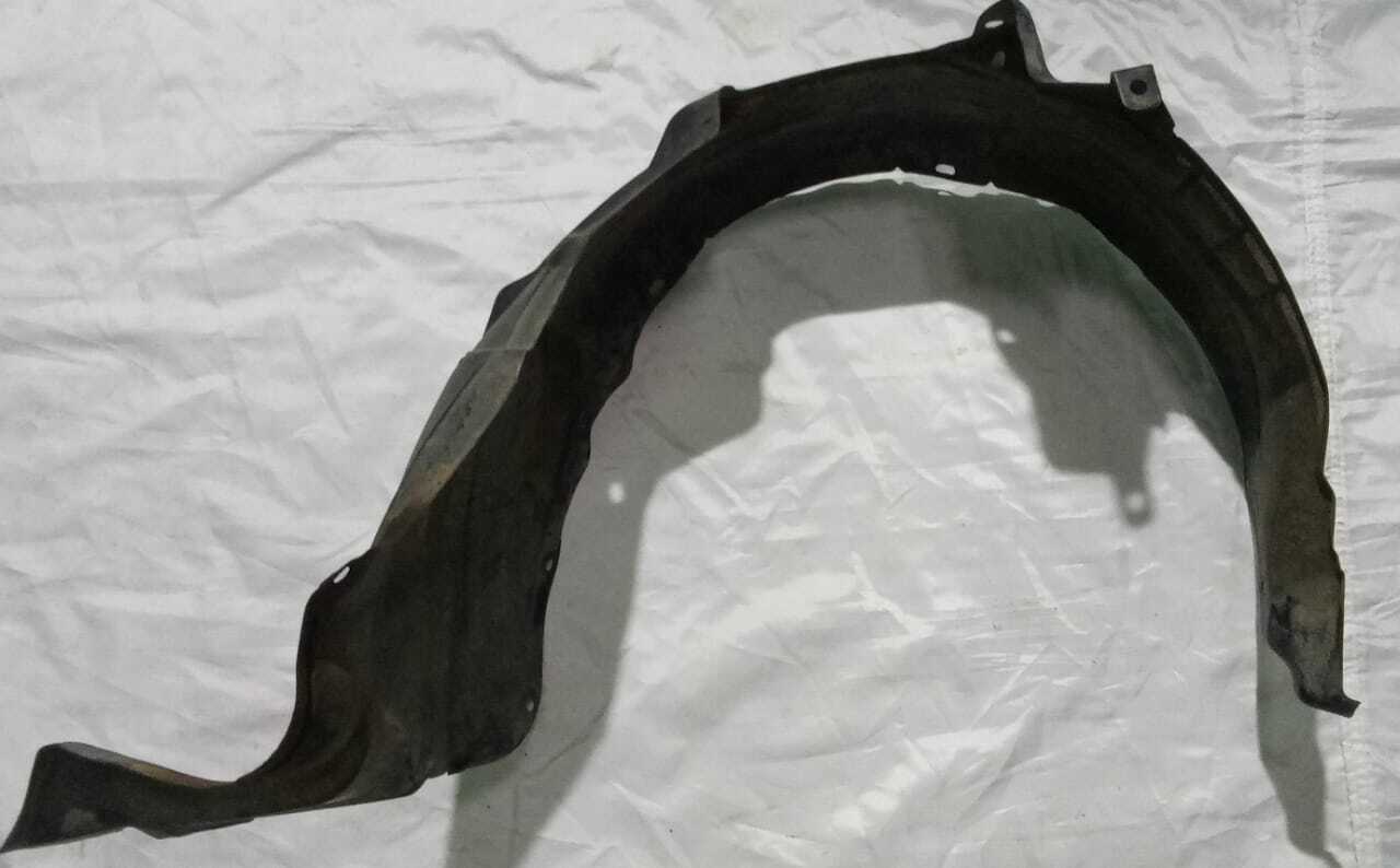 GUARDAFANFO DELANTERO IZQUIERDO Mazda ARTIS 1997