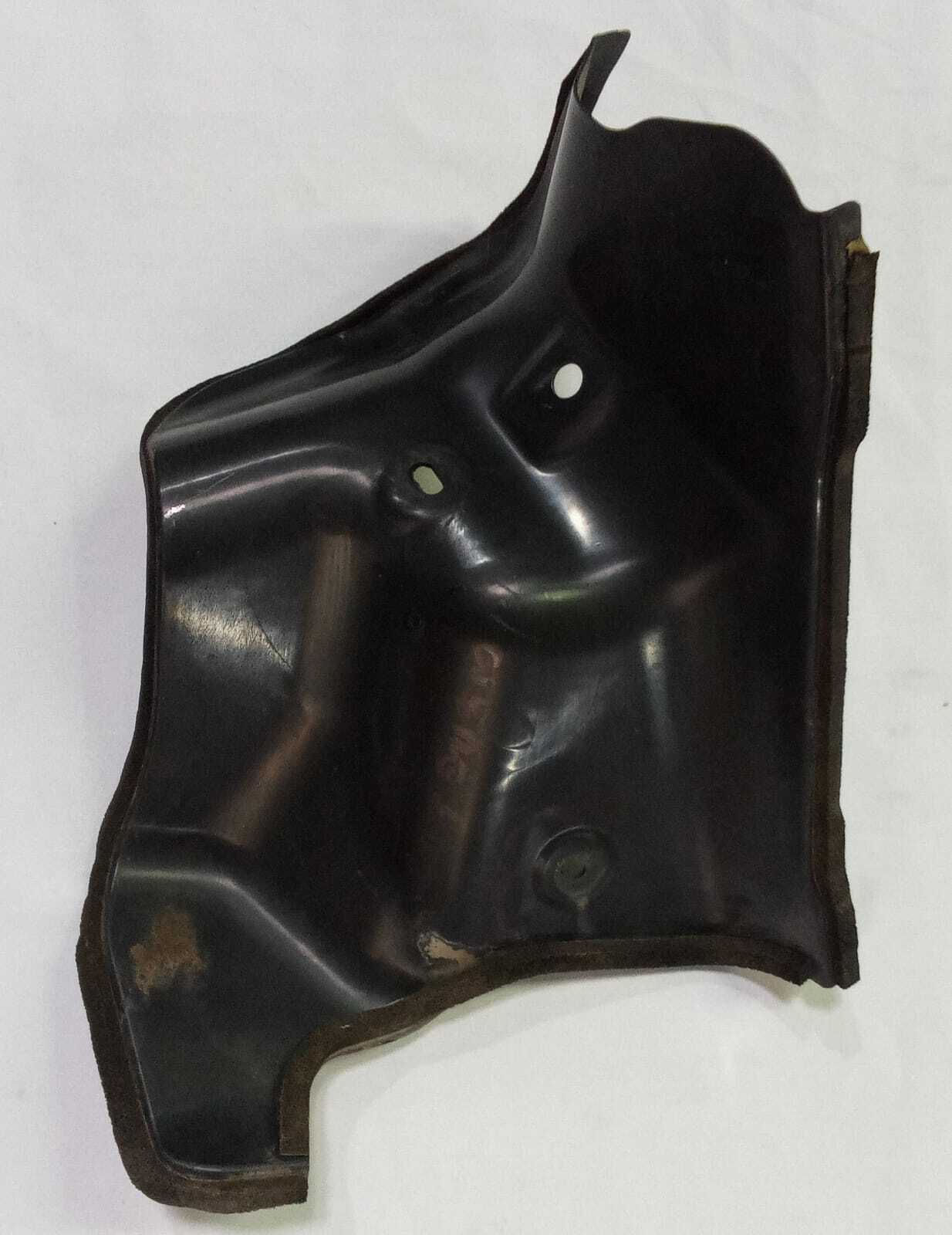 MOLDURA CUBRE TUBO GASOLINA Mazda MAZDA 2 2016