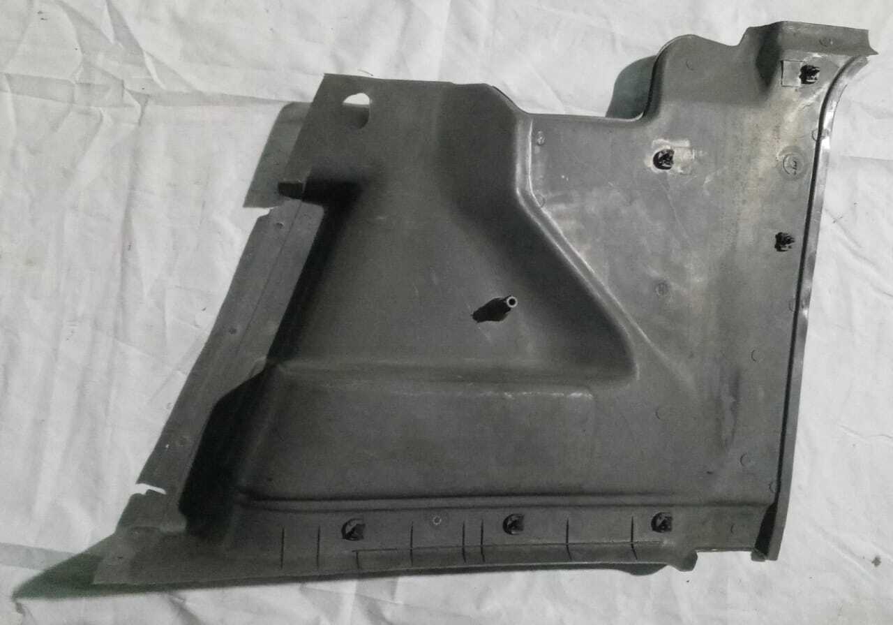 MOLDUTRA TRASERA IZQUIERDA Kia Pride 1998
