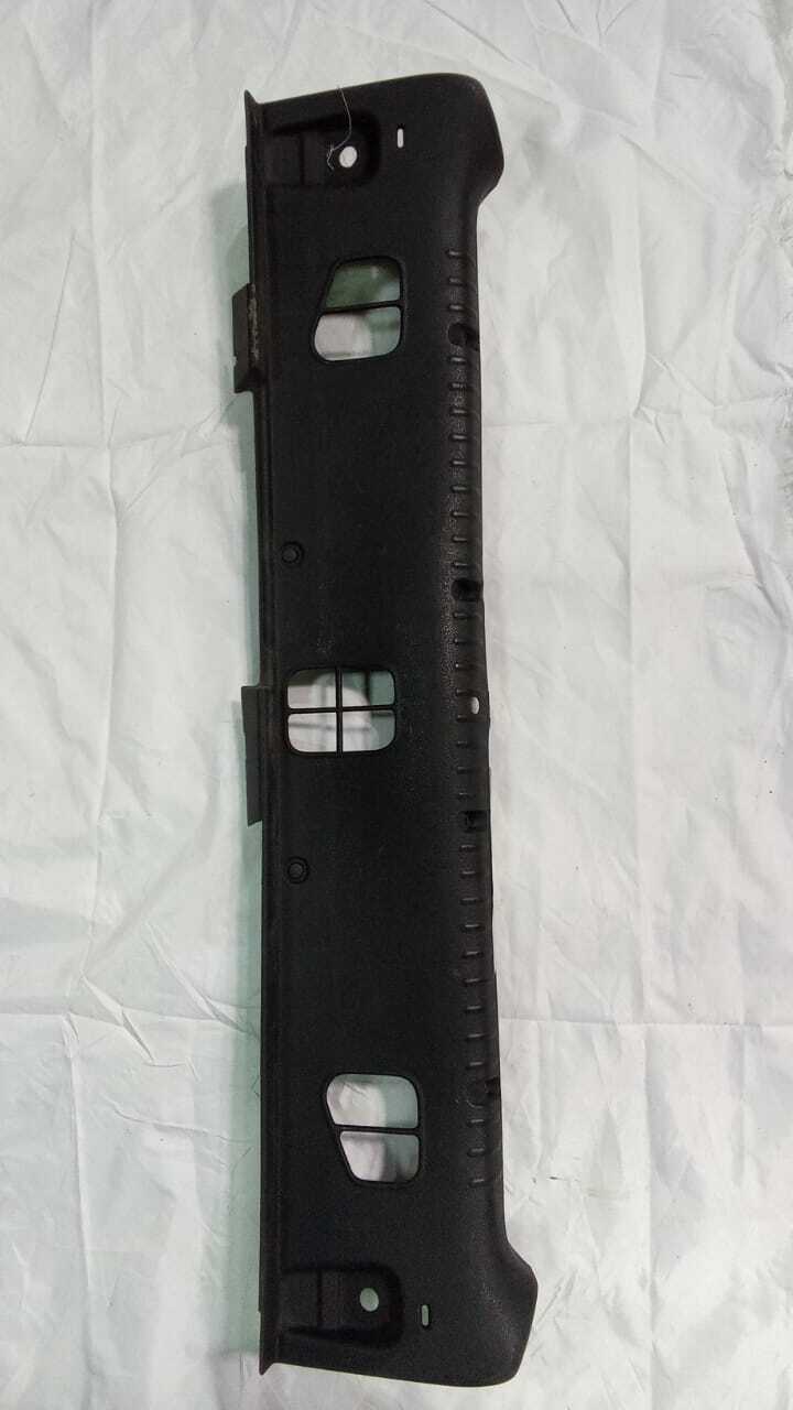 MOLDURA TRASERO MALETERO Renault Clio 2006