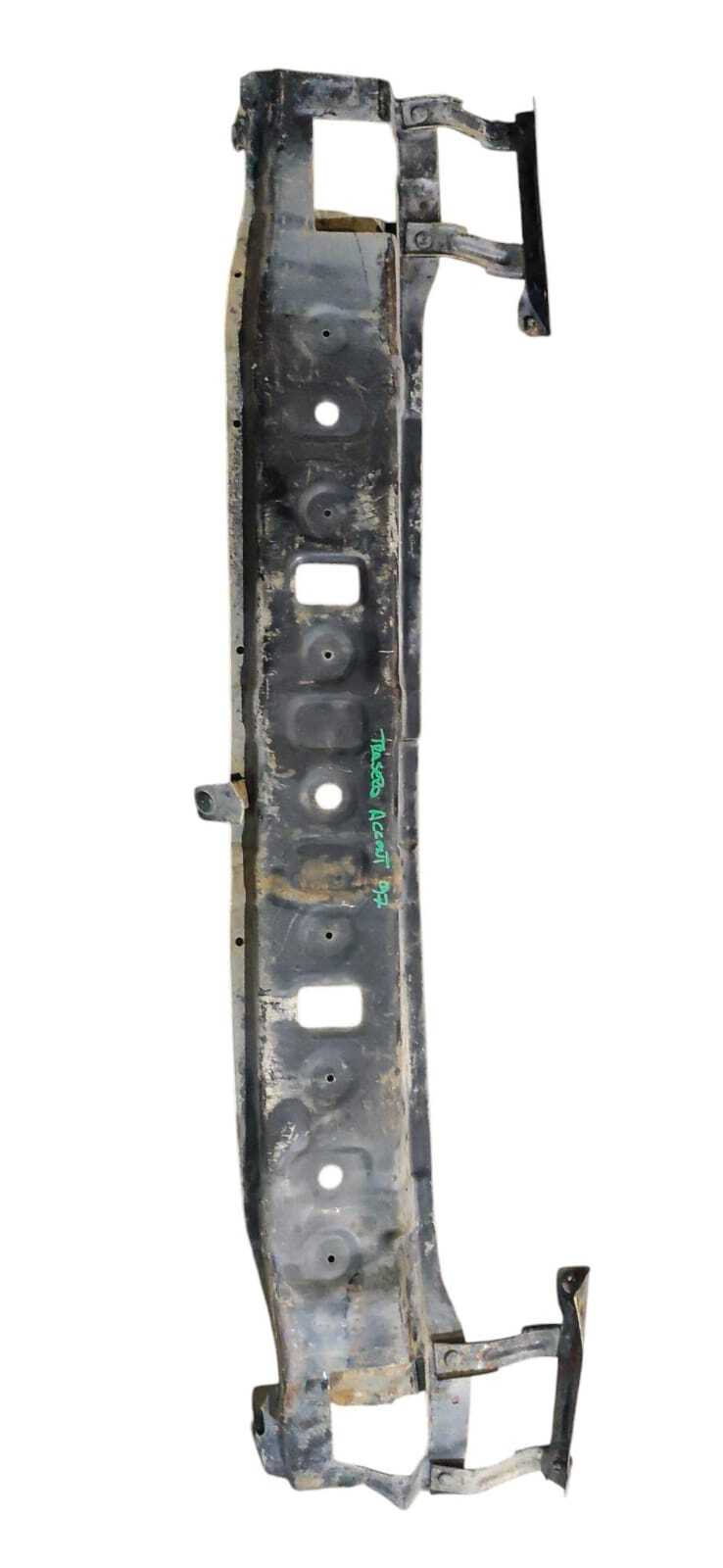 REFUERZO PARACHOQUE TRASERO Hyundai Accent 1997