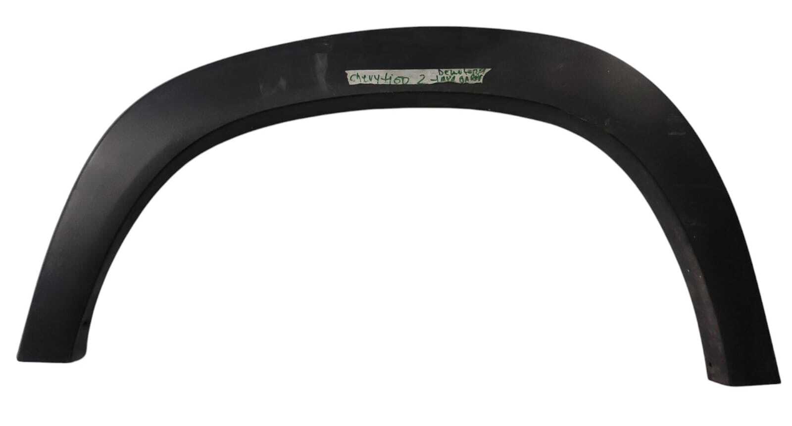 MOLDURA EXT. RUEDA DELANTERA IZQUIERDA Chery Tiggo 2 2023