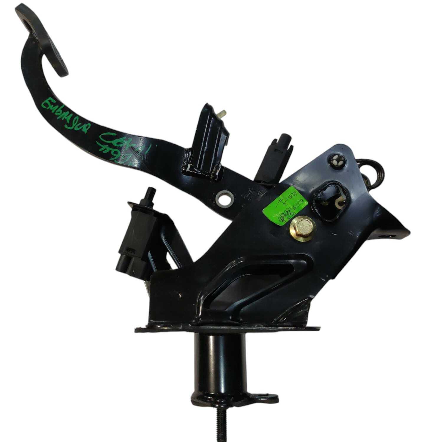 PEDAL EMBRAGUE Chery Tiggo 2 2023