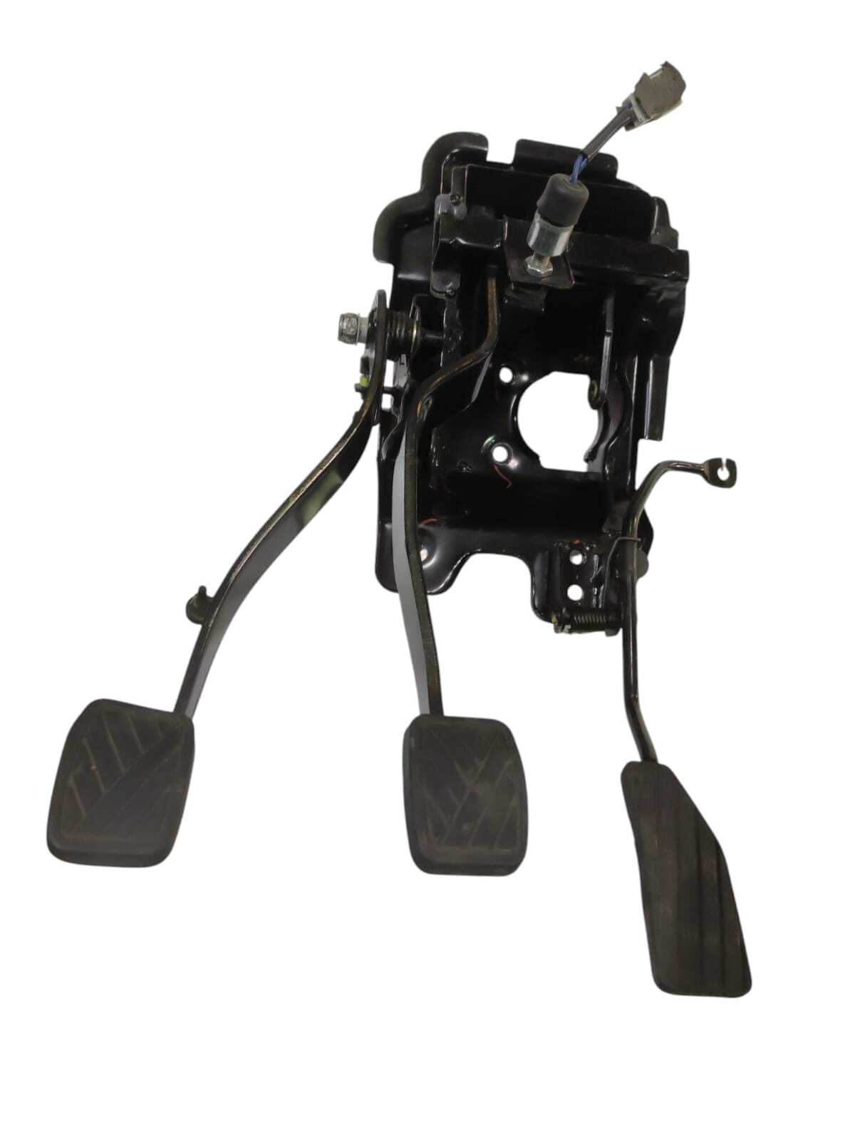 PEDALERA ACELERADOR/EMBRAGUE/FRENO Chery Tiggo 2 2023