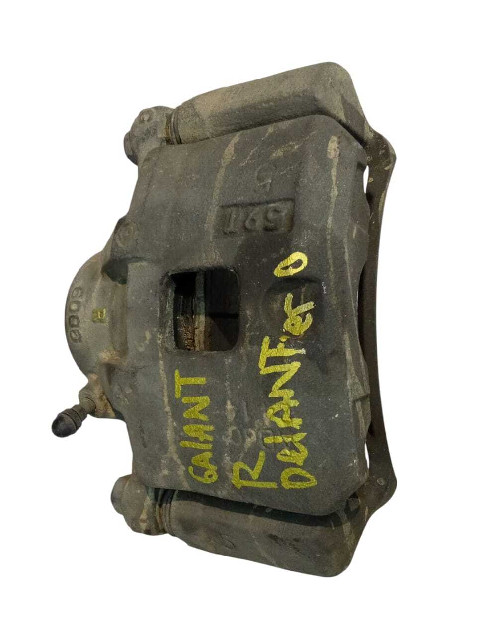 CALIPER DELANTERO DERECHO Mitsubishi Galant 2006