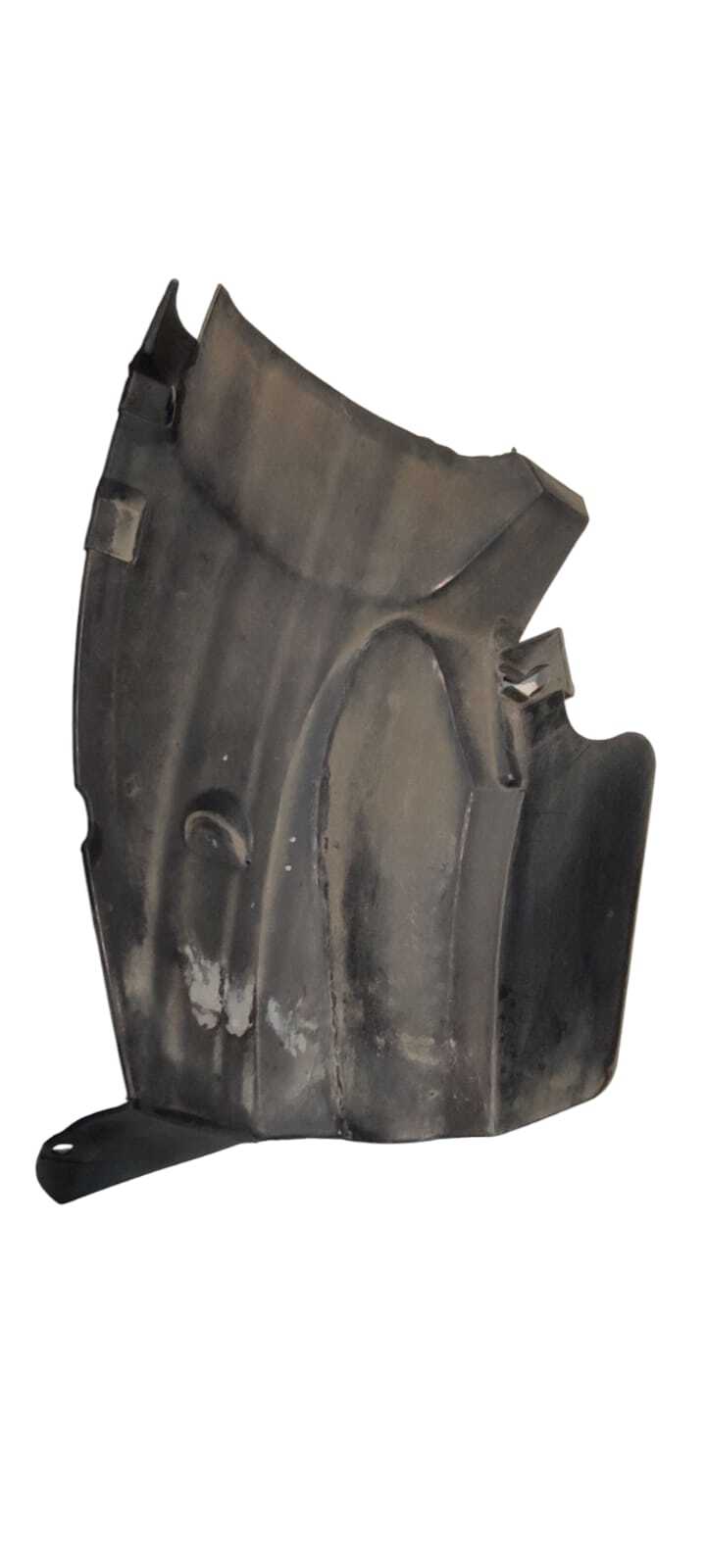 GUARDAFANGO TRASERO Renault Clio 1998