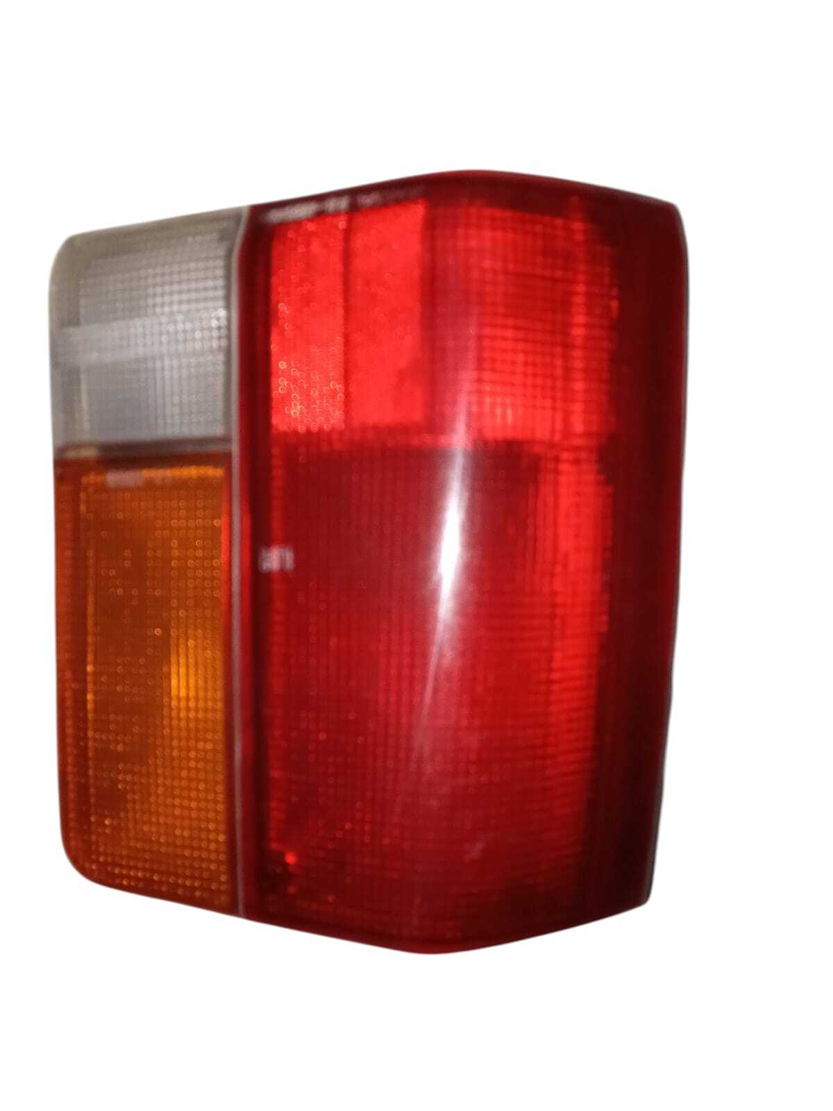 FOCO TRASERO IZQUIERDO Kia Pride 1998