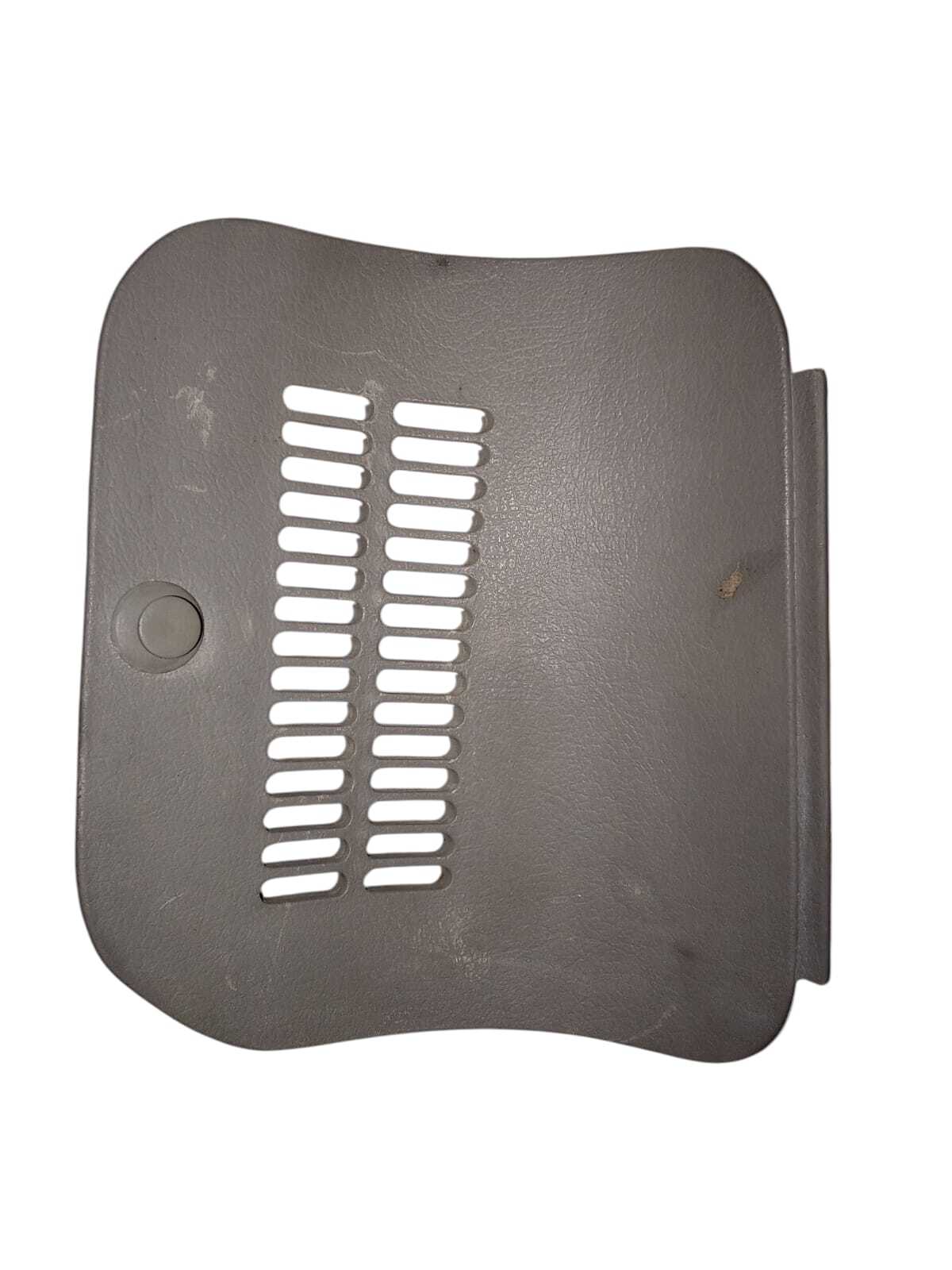 TAPA TRASERA DERECHA Kia Pride 1998