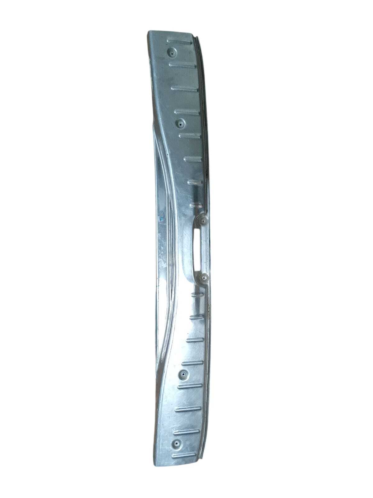 CUBRE CHAPA MALETERO Peugeot 406 2001